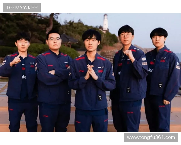 英雄联盟专题深度解析JDG战队团队协作的成功秘诀与战术配合