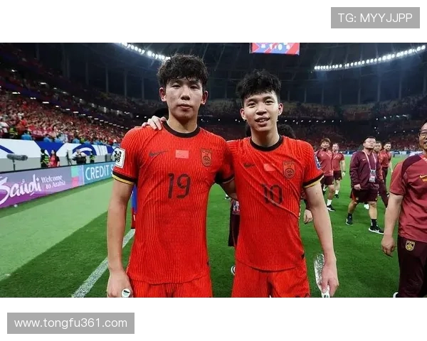 U22国足迎战水手队全力争胜期待精彩对决展现年轻力量与团队精神 U22国足迎战水手队全力争胜期待精彩对决展现年轻力量与团队精神