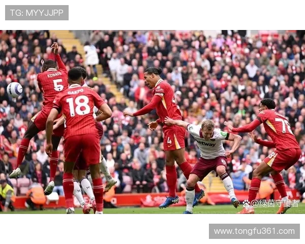 曼城与利物浦激战正酣最终比分揭晓引发球迷热议 曼城与利物浦激战正酣最终比分揭晓引发球迷热议