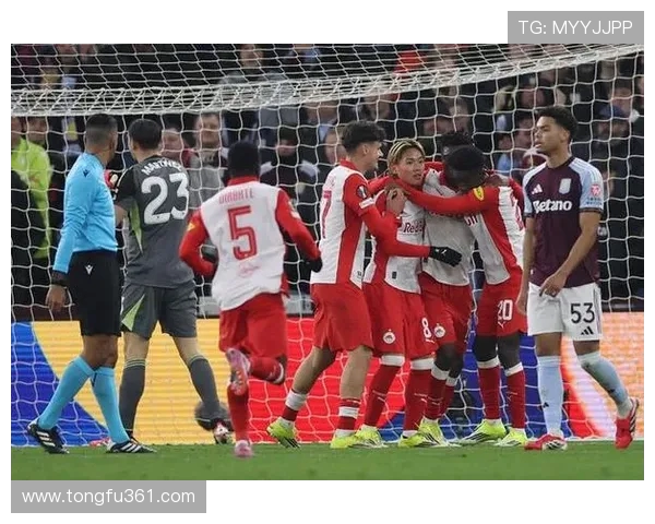 阿贾克斯主场迎战里尔争夺欧战资格精彩对决即将上演 阿贾克斯主场迎战里尔争夺欧战资格精彩对决即将上演