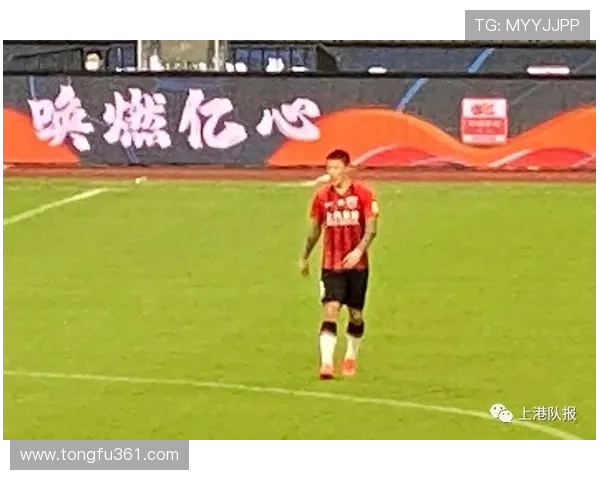 重庆羽毛球队边路渗透战术分析与成败启示